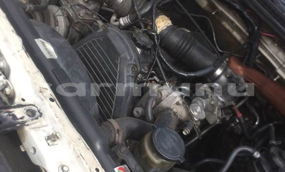 Acheter Occasion Voiture Toyota Hilux Blanc à Brazzaville, Commune de Brazzaville Acheter Occasion Voiture Toyota Hilux Blanc à Brazzaville, Commune de Brazzaville