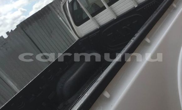 Acheter Occasion Voiture Toyota Hilux Blanc à Brazzaville, Commune de Brazzaville Acheter Occasion Voiture Toyota Hilux Blanc à Brazzaville, Commune de Brazzaville