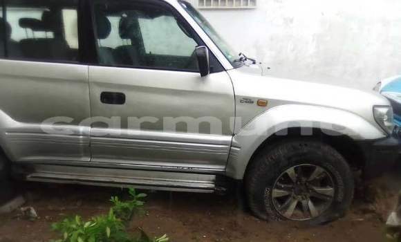 Acheter Occasion Voiture Toyota Land Cruiser Prado Gris à Brazzaville, Commune de Brazzaville Acheter Occasion Voiture Toyota Land Cruiser Prado Gris à Brazzaville, Commune de Brazzaville