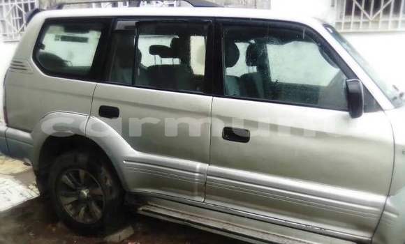 Acheter Occasion Voiture Toyota Land Cruiser Prado Gris à Brazzaville, Commune de Brazzaville Acheter Occasion Voiture Toyota Land Cruiser Prado Gris à Brazzaville, Commune de Brazzaville