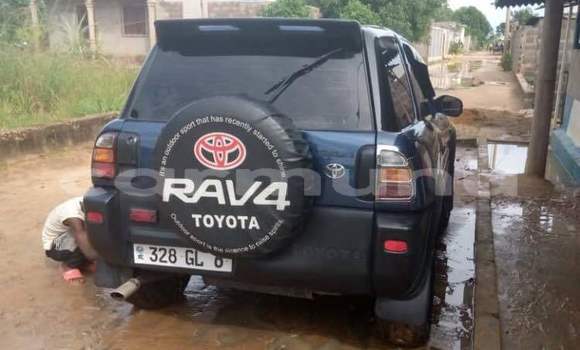 Acheter Occasion Voiture Toyota RAV4 Bleu à Brazzaville, Commune de Brazzaville Acheter Occasion Voiture Toyota RAV4 Bleu à Brazzaville, Commune de Brazzaville