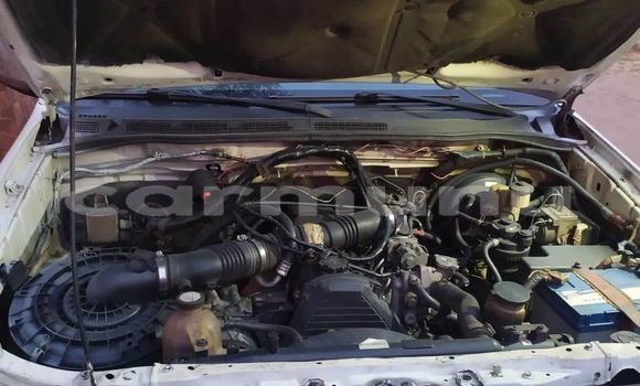 Acheter Occasion Voiture Toyota Hilux Blanc à Brazzaville, Commune de Brazzaville Acheter Occasion Voiture Toyota Hilux Blanc à Brazzaville, Commune de Brazzaville