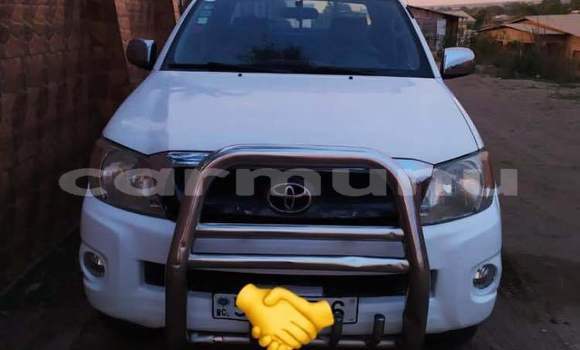 Acheter Occasion Voiture Toyota Hilux Blanc à Brazzaville, Commune de Brazzaville Acheter Occasion Voiture Toyota Hilux Blanc à Brazzaville, Commune de Brazzaville