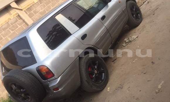 Acheter Occasion Voiture Toyota RAV4 Gris à Brazzaville, Commune de Brazzaville Acheter Occasion Voiture Toyota RAV4 Gris à Brazzaville, Commune de Brazzaville