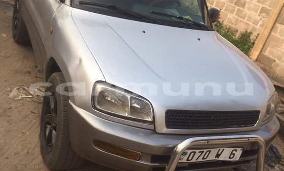 Acheter Occasion Voiture Toyota RAV4 Gris à Brazzaville, Commune de Brazzaville Acheter Occasion Voiture Toyota RAV4 Gris à Brazzaville, Commune de Brazzaville