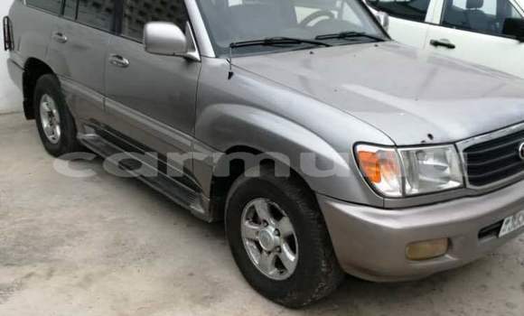 Acheter Occasion Voiture Toyota Land Cruiser Autre à Brazzaville, Commune de Brazzaville Acheter Occasion Voiture Toyota Land Cruiser Autre à Brazzaville, Commune de Brazzaville