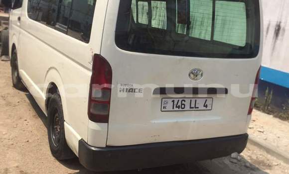 Acheter Occasion Voiture Toyota Hiace Blanc à Brazzaville, Commune de Brazzaville Acheter Occasion Voiture Toyota Hiace Blanc à Brazzaville, Commune de Brazzaville