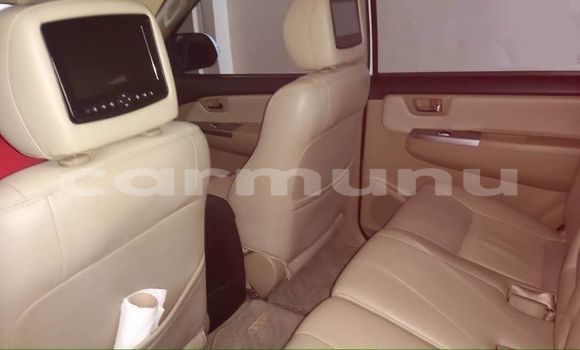 Acheter Occasion Voiture Toyota Fortuner Blanc à Brazzaville, Commune de Brazzaville Acheter Occasion Voiture Toyota Fortuner Blanc à Brazzaville, Commune de Brazzaville