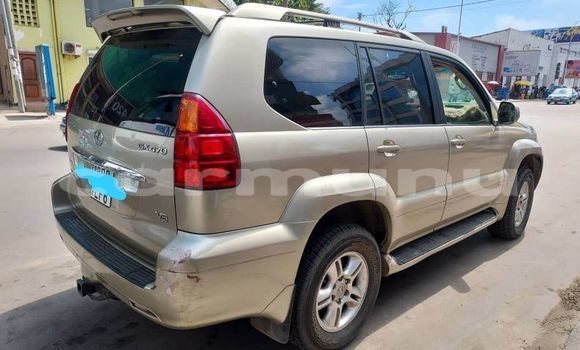 Acheter Occasion Voiture Toyota Land Cruiser Prado Beige à Brazzaville, Commune de Brazzaville Acheter Occasion Voiture Toyota Land Cruiser Prado Beige à Brazzaville, Commune de Brazzaville