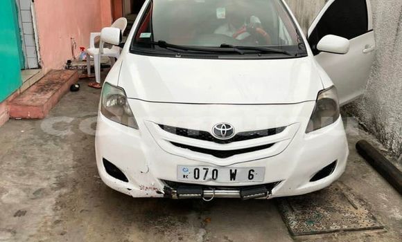 Acheter Occasion Voiture Toyota Yaris Blanc à Brazzaville, Commune de Brazzaville Acheter Occasion Voiture Toyota Yaris Blanc à Brazzaville, Commune de Brazzaville