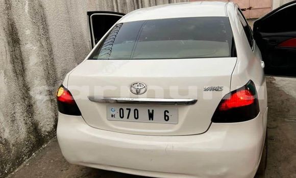 Acheter Occasion Voiture Toyota Yaris Blanc à Brazzaville, Commune de Brazzaville Acheter Occasion Voiture Toyota Yaris Blanc à Brazzaville, Commune de Brazzaville