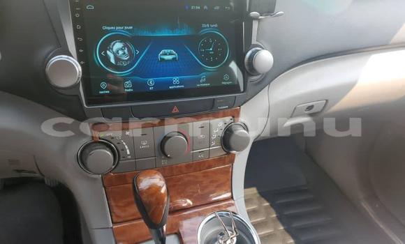 Acheter Occasion Voiture Toyota Highlander Bleu à Brazzaville, Commune de Brazzaville Acheter Occasion Voiture Toyota Highlander Bleu à Brazzaville, Commune de Brazzaville