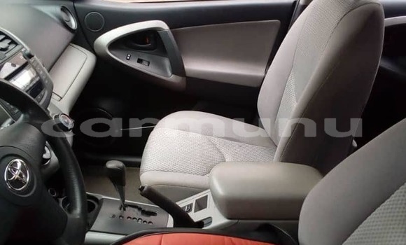 Acheter Occasion Voiture Toyota RAV4 Bleu à Brazzaville, Commune de Brazzaville Acheter Occasion Voiture Toyota RAV4 Bleu à Brazzaville, Commune de Brazzaville