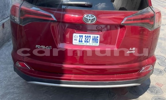 Acheter Occasion Voiture Toyota RAV4 Rouge à Brazzaville, Commune de Brazzaville Acheter Occasion Voiture Toyota RAV4 Rouge à Brazzaville, Commune de Brazzaville