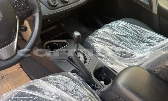 Acheter Occasion Voiture Toyota RAV4 Rouge à Brazzaville, Commune de Brazzaville Acheter Occasion Voiture Toyota RAV4 Rouge à Brazzaville, Commune de Brazzaville