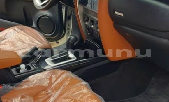 Acheter Occasion Voiture Toyota Fortuner Blanc à Brazzaville, Commune de Brazzaville Acheter Occasion Voiture Toyota Fortuner Blanc à Brazzaville, Commune de Brazzaville