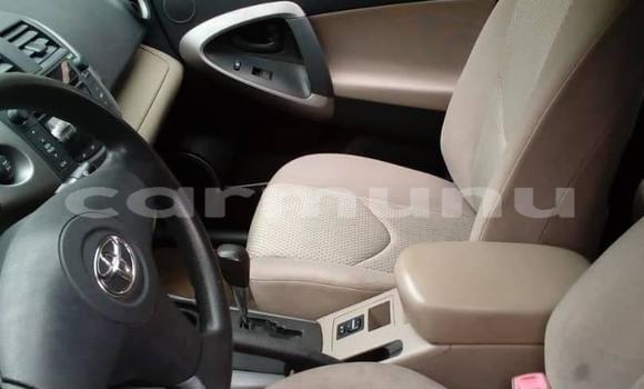 Acheter Occasion Voiture Toyota RAV4 Rouge à Brazzaville, Commune de Brazzaville Acheter Occasion Voiture Toyota RAV4 Rouge à Brazzaville, Commune de Brazzaville