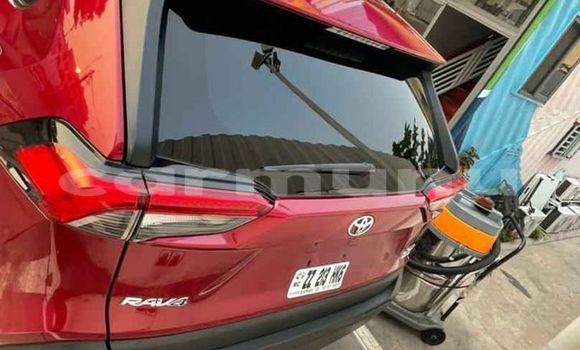 Acheter Occasion Voiture Toyota RAV4 Rouge à Brazzaville, Commune de Brazzaville Acheter Occasion Voiture Toyota RAV4 Rouge à Brazzaville, Commune de Brazzaville