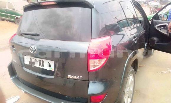 Acheter Occasion Voiture Toyota RAV4 Noir à Brazzaville, Commune de Brazzaville Acheter Occasion Voiture Toyota RAV4 Noir à Brazzaville, Commune de Brazzaville