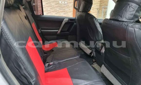 Acheter Occasion Voiture Toyota Land Cruiser Prado Blanc à Brazzaville, Commune de Brazzaville Acheter Occasion Voiture Toyota Land Cruiser Prado Blanc à Brazzaville, Commune de Brazzaville