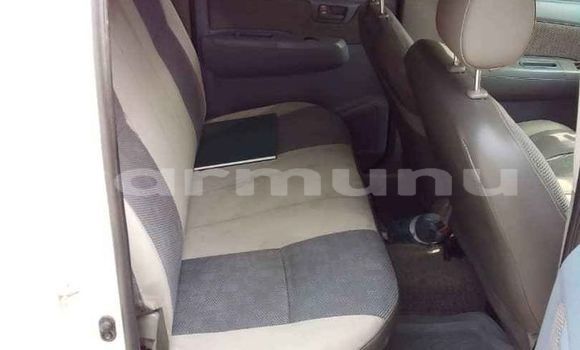 Acheter Occasion Voiture Toyota Hilux Blanc à Brazzaville, Commune de Brazzaville Acheter Occasion Voiture Toyota Hilux Blanc à Brazzaville, Commune de Brazzaville