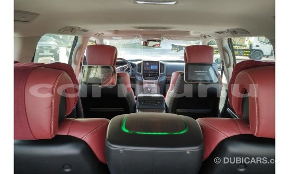 Acheter Import Voiture Toyota Land Cruiser Noir à Import - Dubai, Région de la Bouenza Acheter Import Voiture Toyota Land Cruiser Noir à Import - Dubai, Région de la Bouenza