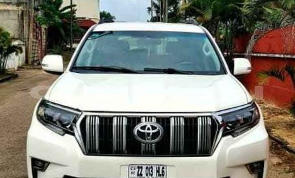 Acheter Occasion Voiture Toyota Land Cruiser Blanc à Brazzaville, Commune de Brazzaville Acheter Occasion Voiture Toyota Land Cruiser Blanc à Brazzaville, Commune de Brazzaville
