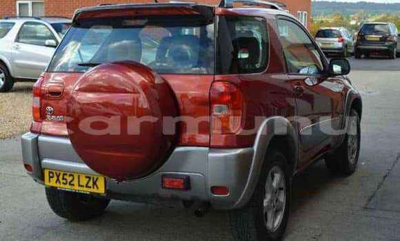 Acheter Occasion Voiture Toyota RAV4 Rouge à Brazzaville, Commune de Brazzaville Acheter Occasion Voiture Toyota RAV4 Rouge à Brazzaville, Commune de Brazzaville