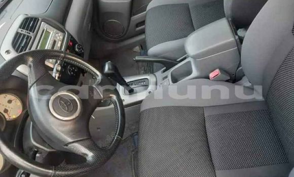 Acheter Occasion Voiture Toyota RAV4 Rouge à Brazzaville, Commune de Brazzaville Acheter Occasion Voiture Toyota RAV4 Rouge à Brazzaville, Commune de Brazzaville