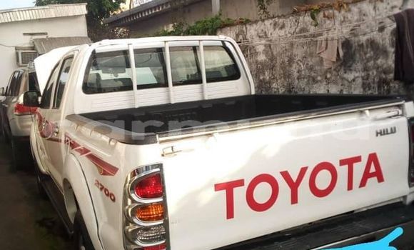 Acheter Occasion Voiture Toyota Hilux Blanc à Brazzaville, Commune de Brazzaville Acheter Occasion Voiture Toyota Hilux Blanc à Brazzaville, Commune de Brazzaville