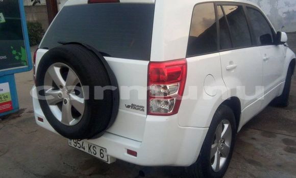 Acheter Occasion Voiture Suzuki Grand Vitara Blanc à Brazzaville, Commune de Brazzaville Acheter Occasion Voiture Suzuki Grand Vitara Blanc à Brazzaville, Commune de Brazzaville