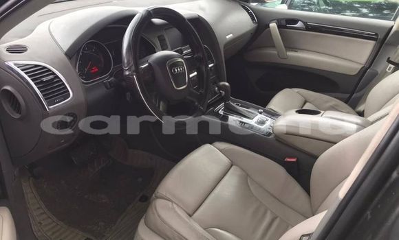 Acheter Occasion Voiture Audi Q7 Gris à Brazzaville, Commune de Brazzaville Acheter Occasion Voiture Audi Q7 Gris à Brazzaville, Commune de Brazzaville