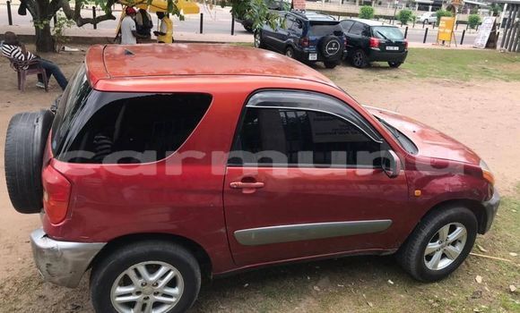 Acheter Occasion Voiture Toyota RAV4 Rouge à Brazzaville, Commune de Brazzaville Acheter Occasion Voiture Toyota RAV4 Rouge à Brazzaville, Commune de Brazzaville