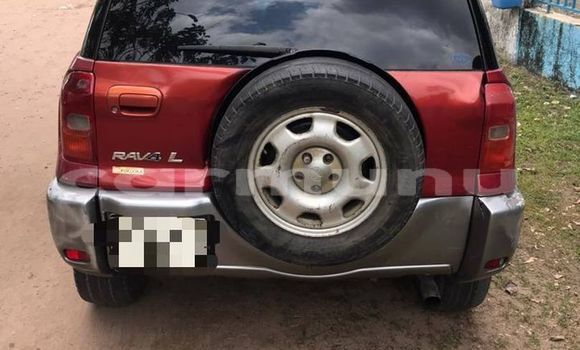 Acheter Occasion Voiture Toyota RAV4 Rouge à Brazzaville, Commune de Brazzaville Acheter Occasion Voiture Toyota RAV4 Rouge à Brazzaville, Commune de Brazzaville