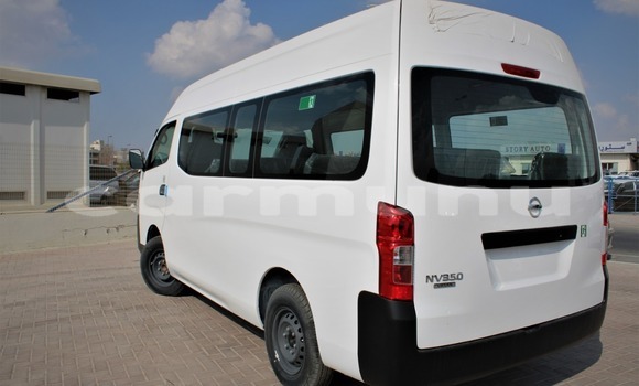 Acheter Neuf Voiture Nissan Urvan Blanc à Import - Dubai, Région de la Bouenza Acheter Neuf Voiture Nissan Urvan Blanc à Import - Dubai, Région de la Bouenza