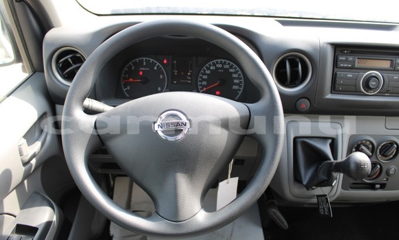 Acheter Neuf Voiture Nissan Urvan Blanc à Import - Dubai, Région de la Bouenza Acheter Neuf Voiture Nissan Urvan Blanc à Import - Dubai, Région de la Bouenza