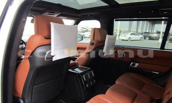 Buy Used Land Rover Range Rover White Car in Black Point in Kouilou region Buy Used Land Rover Range Rover White Car in Black Point in Kouilou region