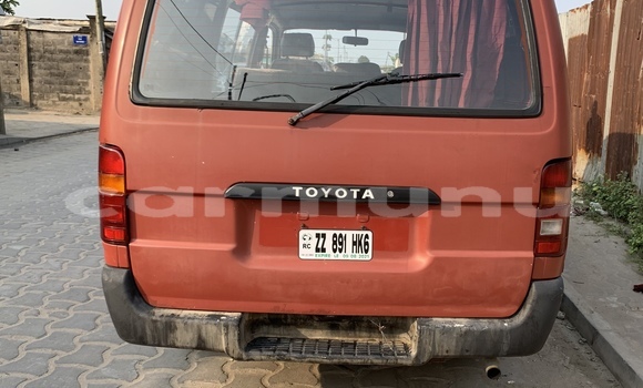 Acheter Occasion Voiture Toyota Hilux Rouge à Pointe–Noire, Région du Kouilou Acheter Occasion Voiture Toyota Hilux Rouge à Pointe–Noire, Région du Kouilou