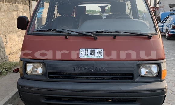 Acheter Occasion Voiture Toyota Hilux Rouge à Pointe–Noire, Région du Kouilou Acheter Occasion Voiture Toyota Hilux Rouge à Pointe–Noire, Région du Kouilou