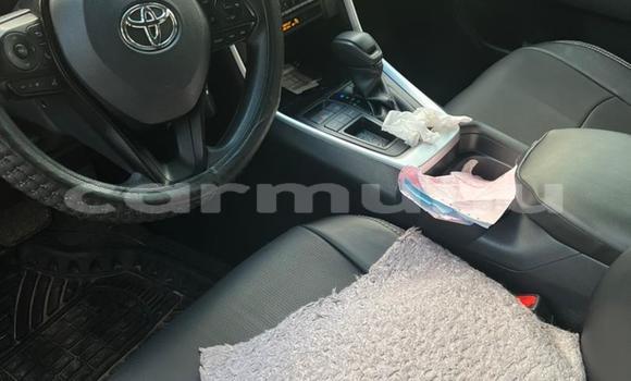 Acheter Occasion Voiture Toyota RAV4 Blanc à Brazzaville, Commune de Brazzaville Acheter Occasion Voiture Toyota RAV4 Blanc à Brazzaville, Commune de Brazzaville