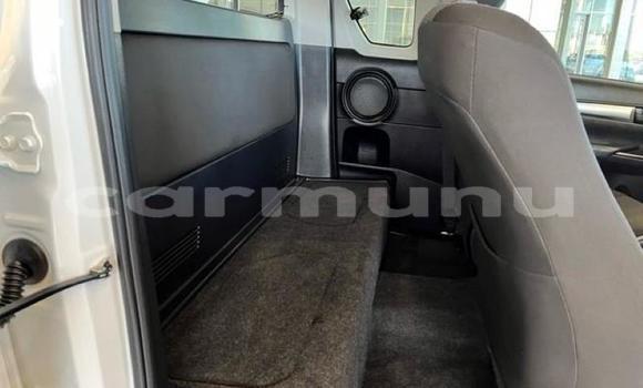 Acheter Occasion Voiture Toyota Hilux Blanc à Brazzaville, Commune de Brazzaville Acheter Occasion Voiture Toyota Hilux Blanc à Brazzaville, Commune de Brazzaville