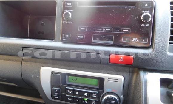 Acheter Occasion Voiture Toyota Hiace Blanc à Djambala, Plateaux Acheter Occasion Voiture Toyota Hiace Blanc à Djambala, Plateaux