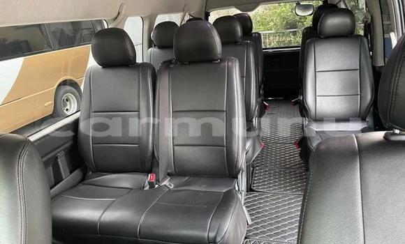Acheter Occasion Voiture Toyota Hiace Noir à Gamboma, Plateaux Acheter Occasion Voiture Toyota Hiace Noir à Gamboma, Plateaux