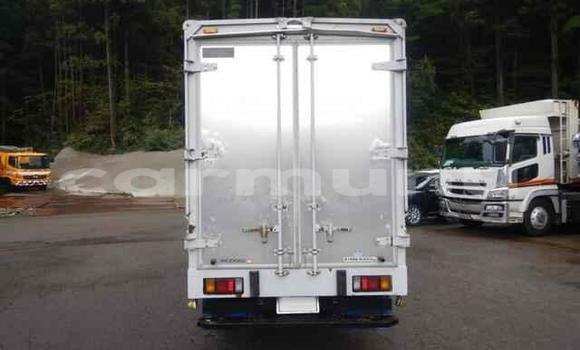 Acheter Occasion Utilitaire Toyota Dyna Blanc à Brazzaville, Commune de Brazzaville Acheter Occasion Utilitaire Toyota Dyna Blanc à Brazzaville, Commune de Brazzaville