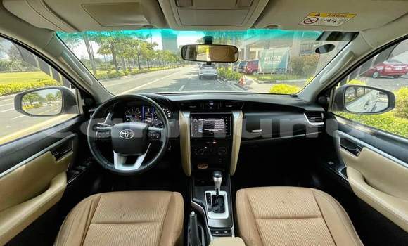 Acheter Occasion Voiture Toyota Fortuner Blanc à Gamboma, Plateaux Acheter Occasion Voiture Toyota Fortuner Blanc à Gamboma, Plateaux