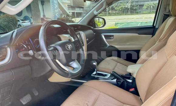 Acheter Occasion Voiture Toyota Fortuner Blanc à Gamboma, Plateaux Acheter Occasion Voiture Toyota Fortuner Blanc à Gamboma, Plateaux