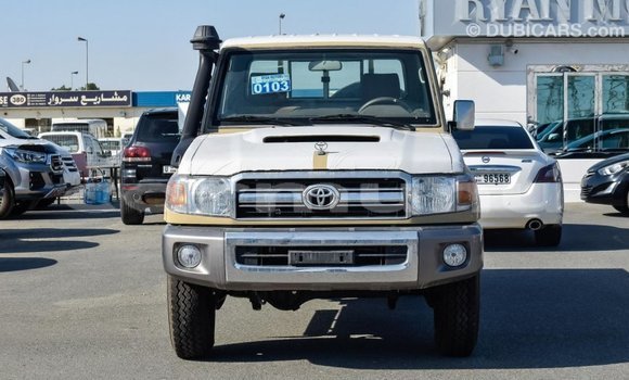Buy Import Toyota Land Cruiser Beige Car in Import - Dubai in Region of Bouenza Buy Import Toyota Land Cruiser Beige Car in Import - Dubai in Region of Bouenza