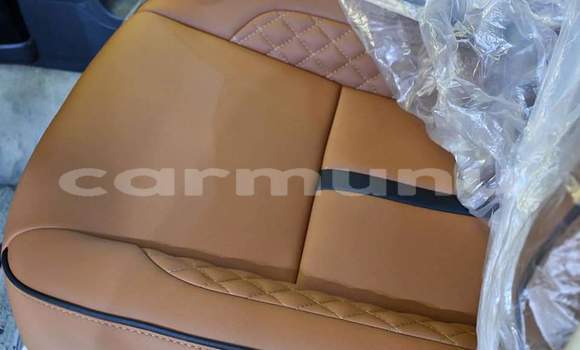 Acheter Occasion Voiture Toyota Land Cruiser Prado Gris à Brazzaville, Commune de Brazzaville Acheter Occasion Voiture Toyota Land Cruiser Prado Gris à Brazzaville, Commune de Brazzaville