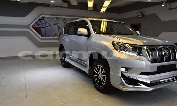 Acheter Occasion Voiture Toyota Land Cruiser Prado Gris à Brazzaville, Commune de Brazzaville Acheter Occasion Voiture Toyota Land Cruiser Prado Gris à Brazzaville, Commune de Brazzaville