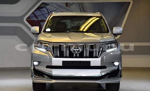 Acheter Occasion Voiture Toyota Land Cruiser Prado Gris à Brazzaville, Commune de Brazzaville Acheter Occasion Voiture Toyota Land Cruiser Prado Gris à Brazzaville, Commune de Brazzaville